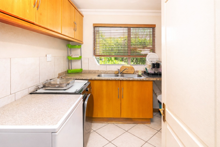 5 Bedroom Property for Sale in Caribbean Beach Club North West